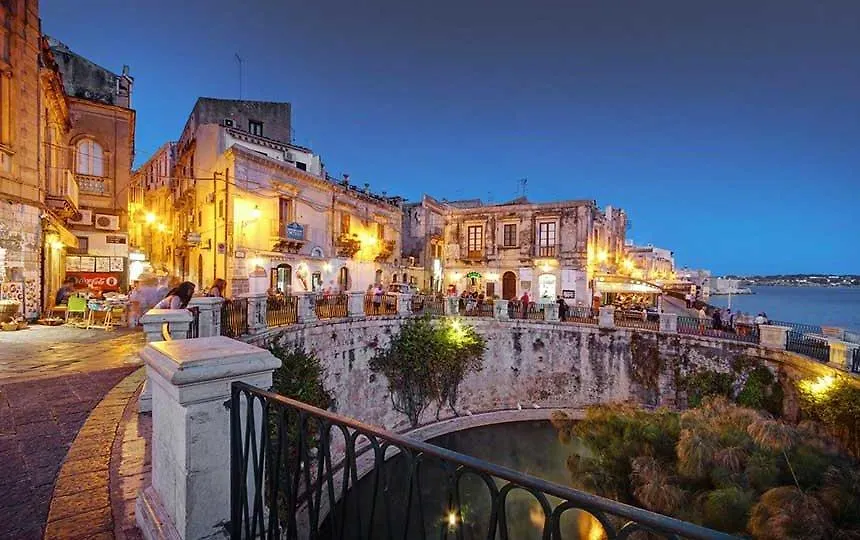 Hotel Relax Syracuse
